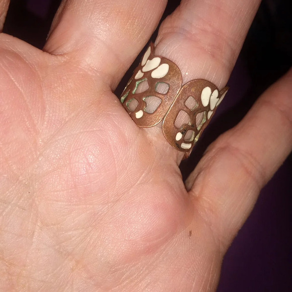 Vintage Filigree Open Lace Adjustable Goldtone Ring - Picture 2 of 4